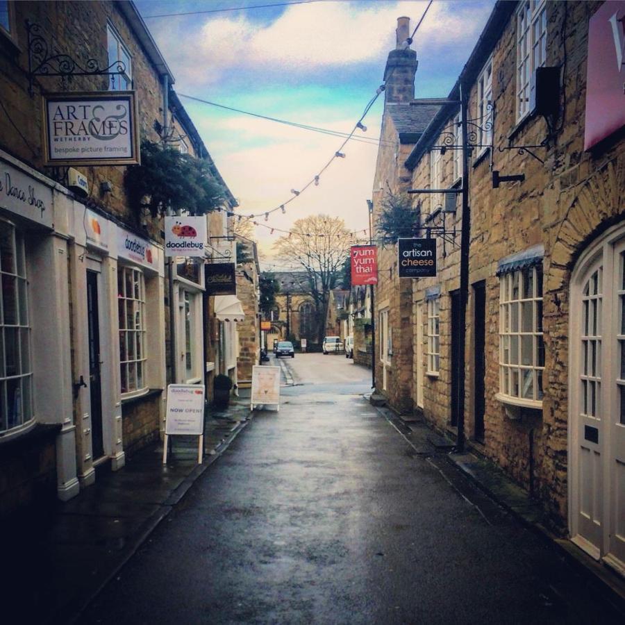 Large 4 Bedroom Home In Boston Spa Village In-Between York, Harrogate And Leeds, Sleeps 9 المظهر الخارجي الصورة