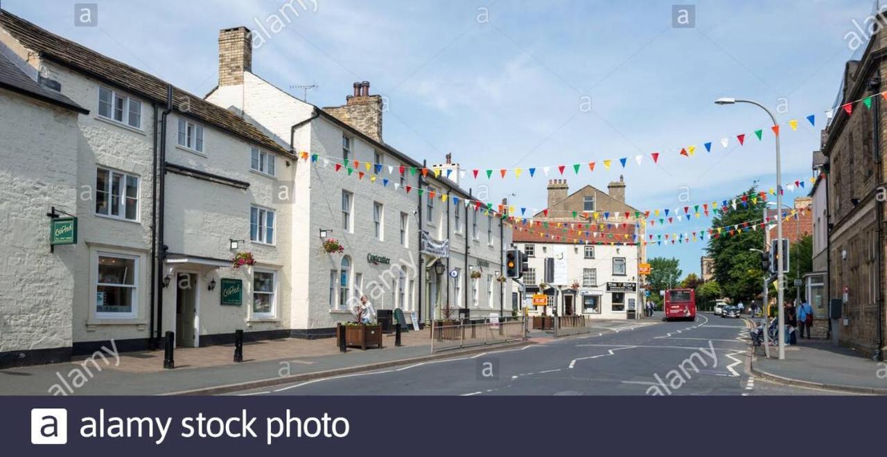 Large 4 Bedroom Home In Boston Spa Village In-Between York, Harrogate And Leeds, Sleeps 9 المظهر الخارجي الصورة