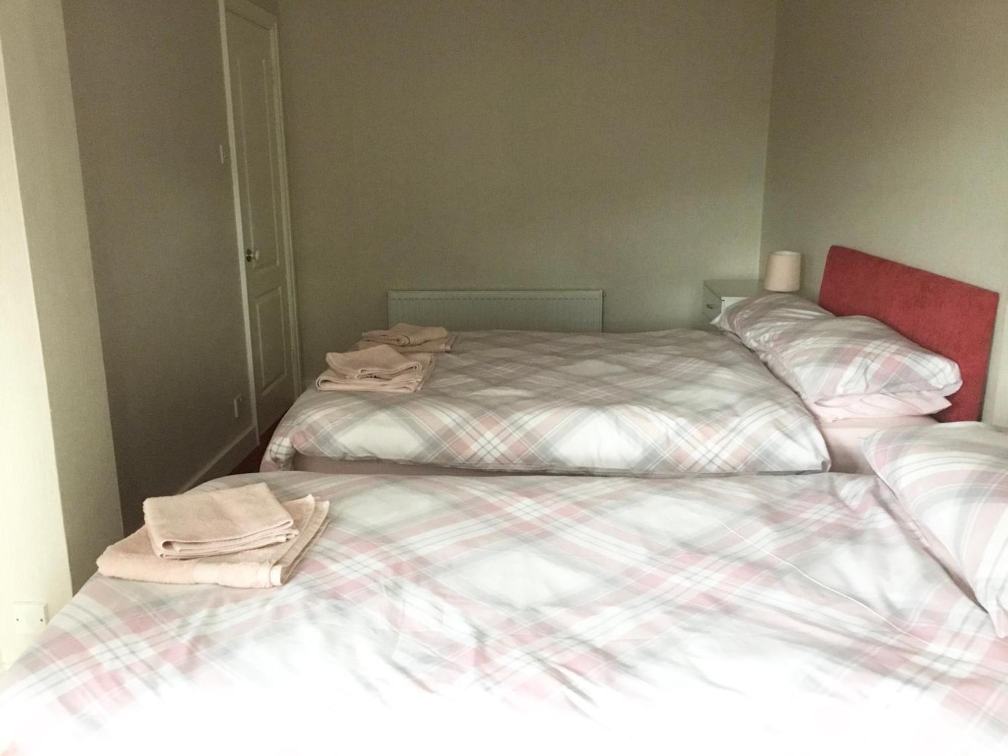Large 4 Bedroom Home In Boston Spa Village In-Between York, Harrogate And Leeds, Sleeps 9 المظهر الخارجي الصورة